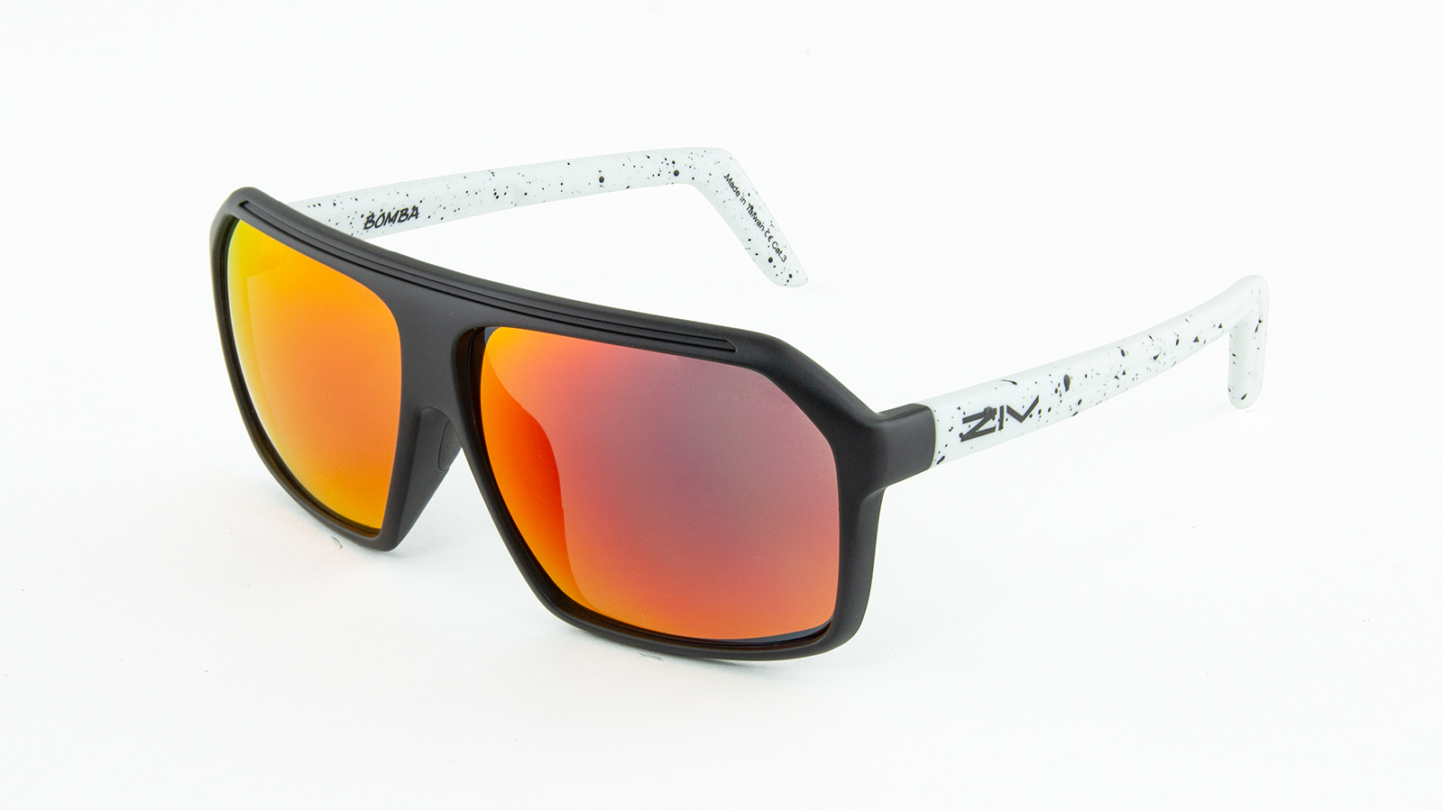 BOMBA系列F54霧黑白潑墨框太陽眼鏡45度角產品照